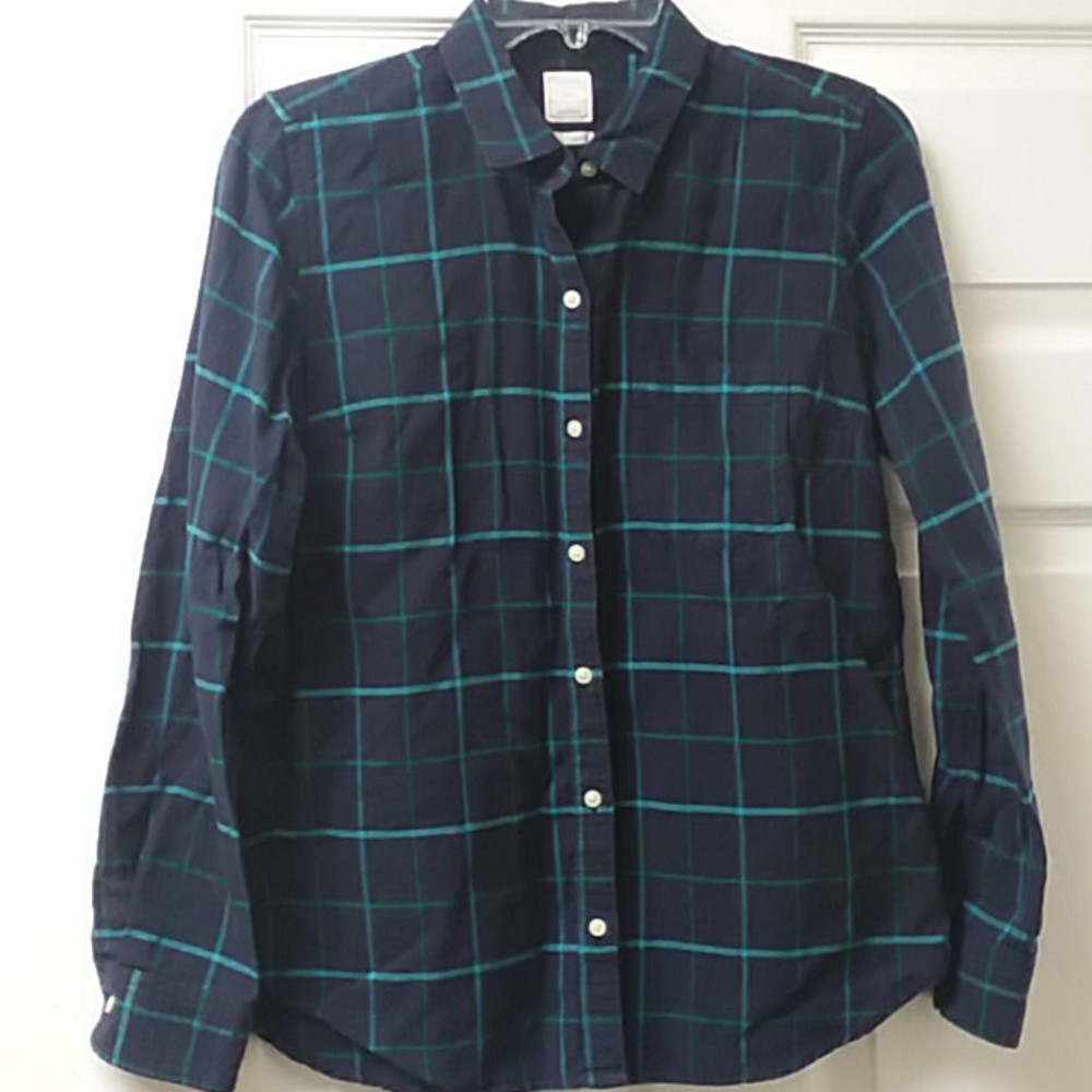 Gap long sleeve button-down top